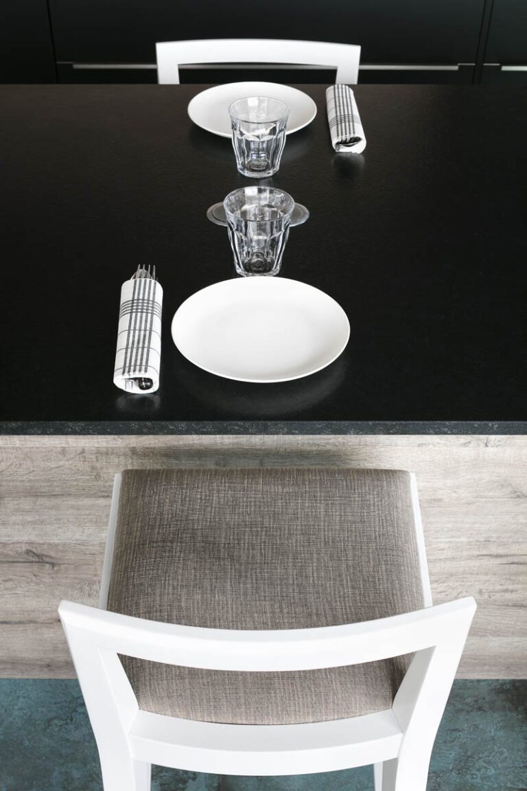 Avant slide bistrot chic